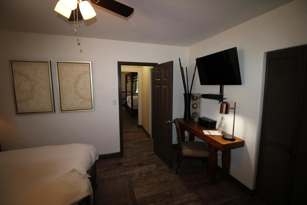 Balinese Cottages Daytona Beach Bagian luar foto