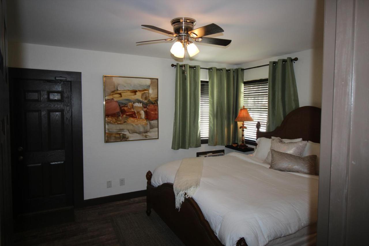 Balinese Cottages Daytona Beach Bagian luar foto