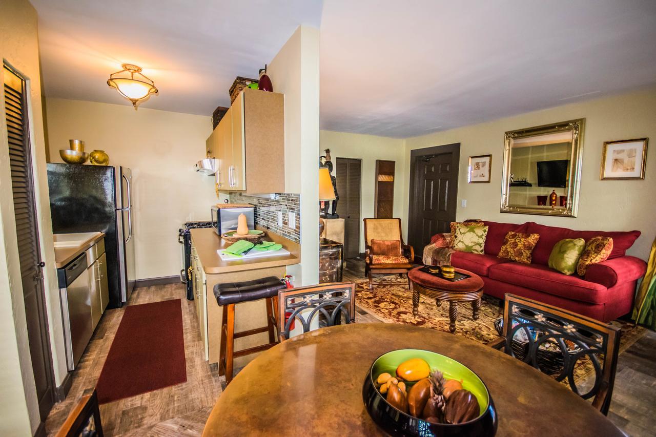 Balinese Cottages Daytona Beach Bagian luar foto