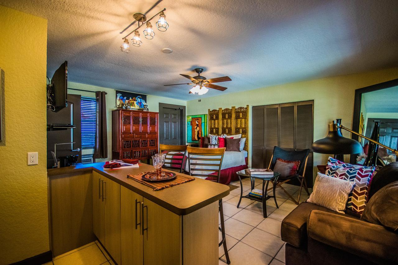 Balinese Cottages Daytona Beach Bagian luar foto