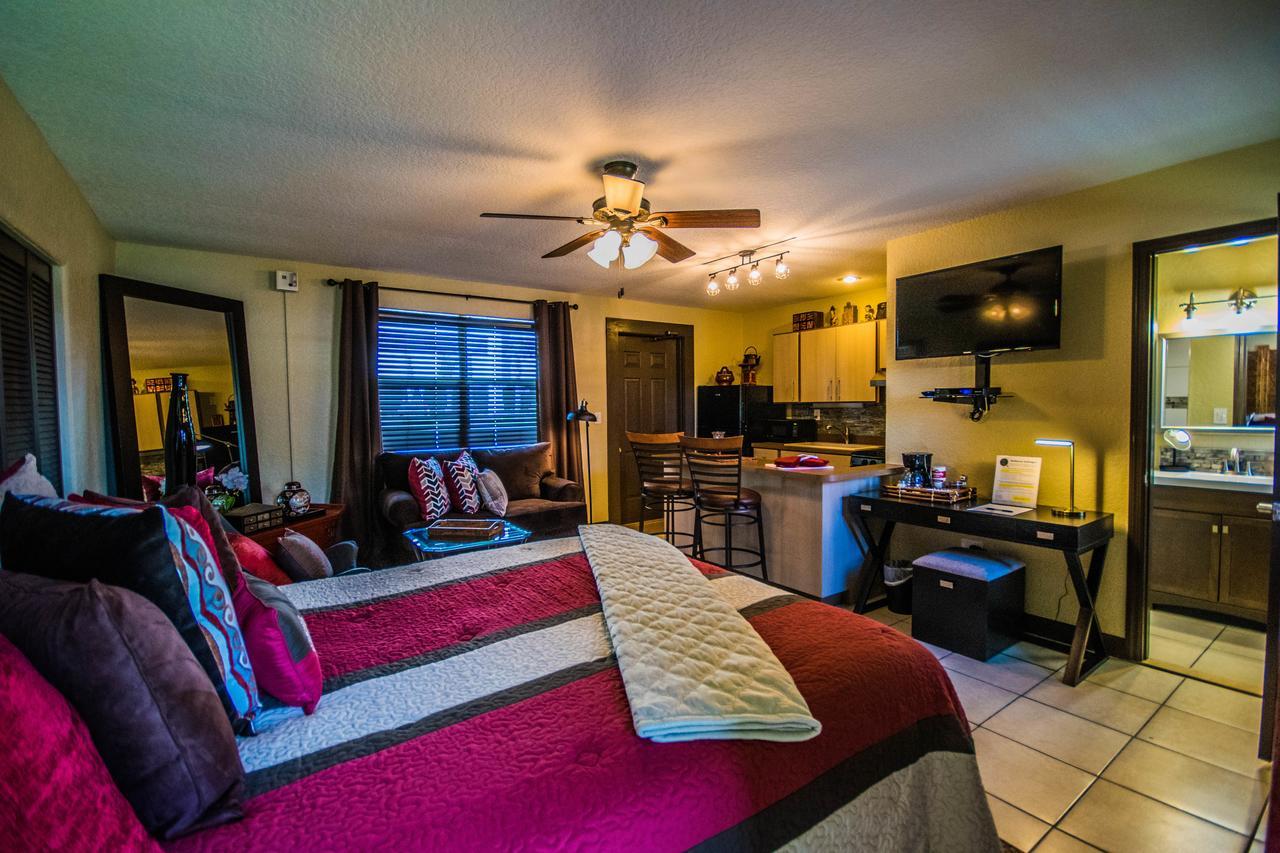Balinese Cottages Daytona Beach Bagian luar foto